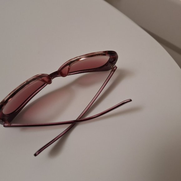 SUN GLASSES - Picture 2 of 2